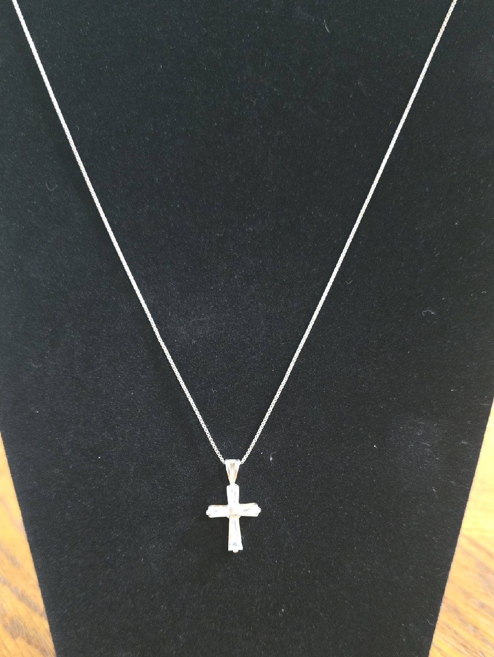 Sterling Silver Cubic Zirconia Cross Pendant Necklace